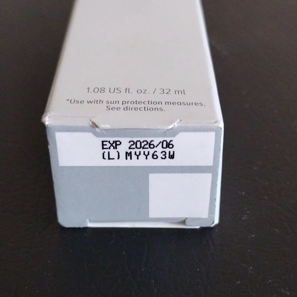 IT Cosmetics CC+ Cream SPF 50 Light New In box 1.08 US Fluid Oz. / 32 ml